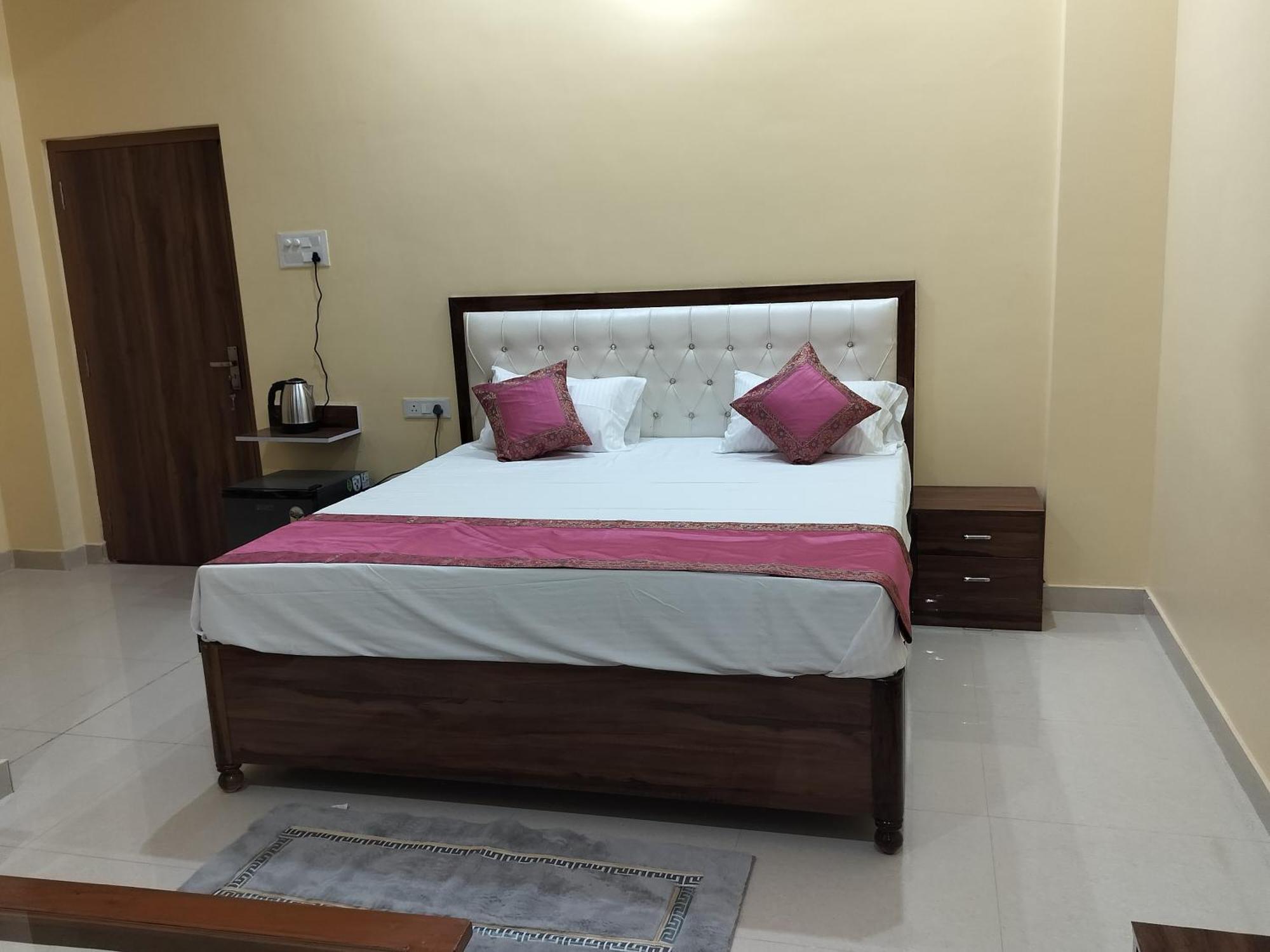 Orange Guest house *